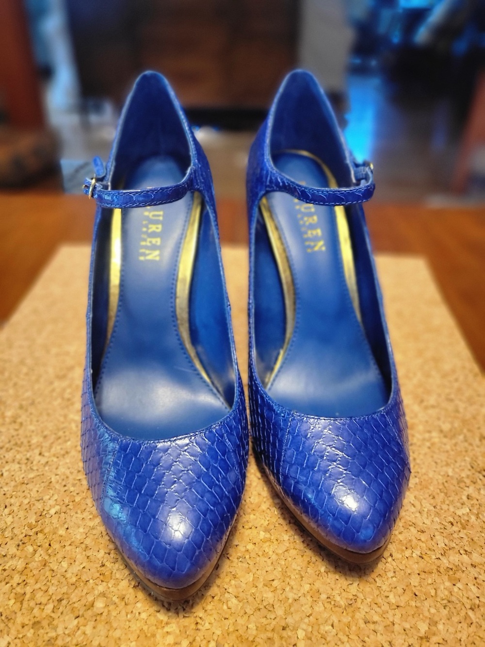 Lauren Ralph Lauren Blue Snakeskin Mary Jane Pumps 7.5B NWOT